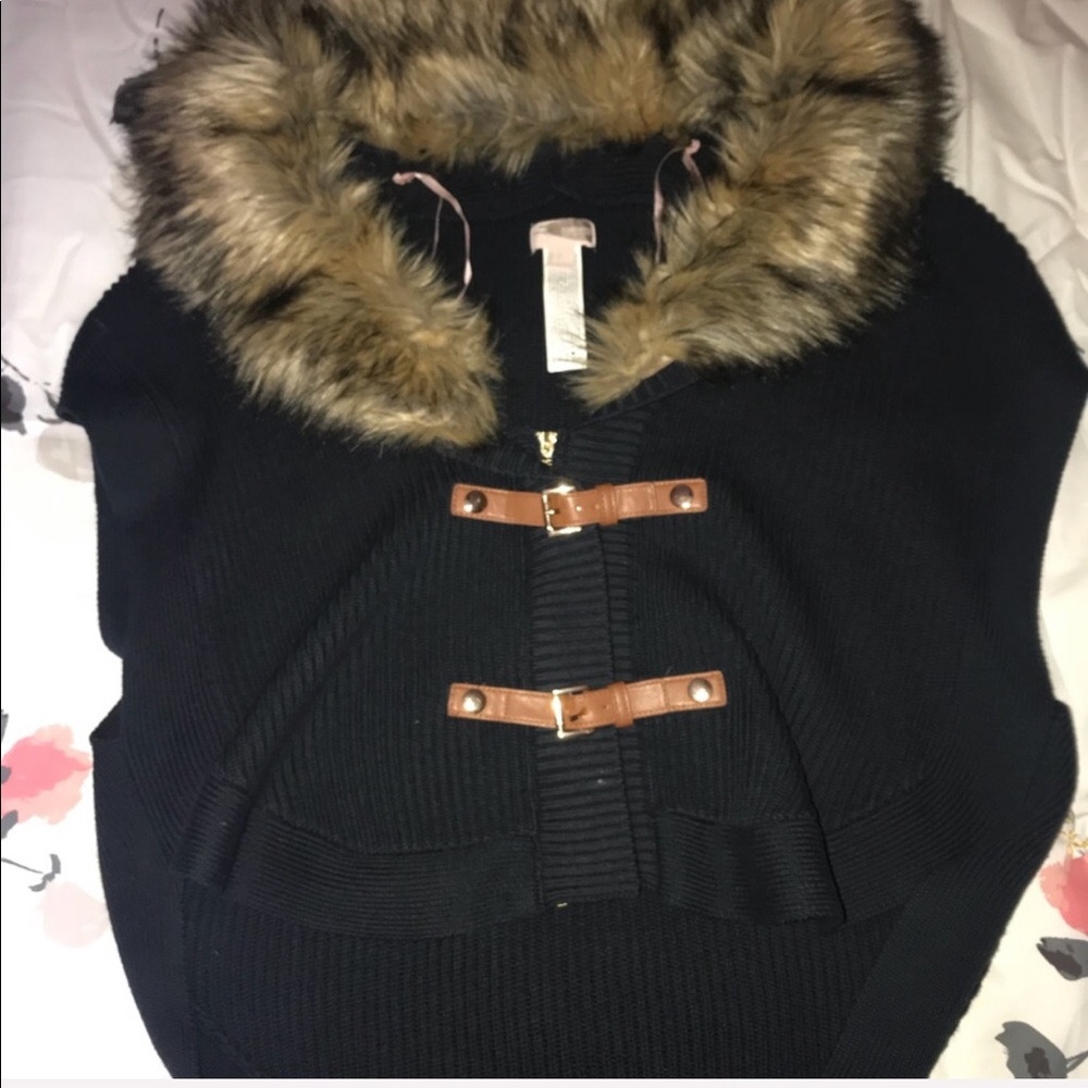 FAUX FUR PONCHO